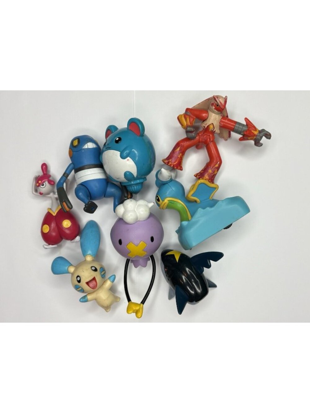 Pokemon JAKKS PVC NINTENDO Assorted Figures LOT OF 8 2000-20O8  2-3” MARRIL TOP